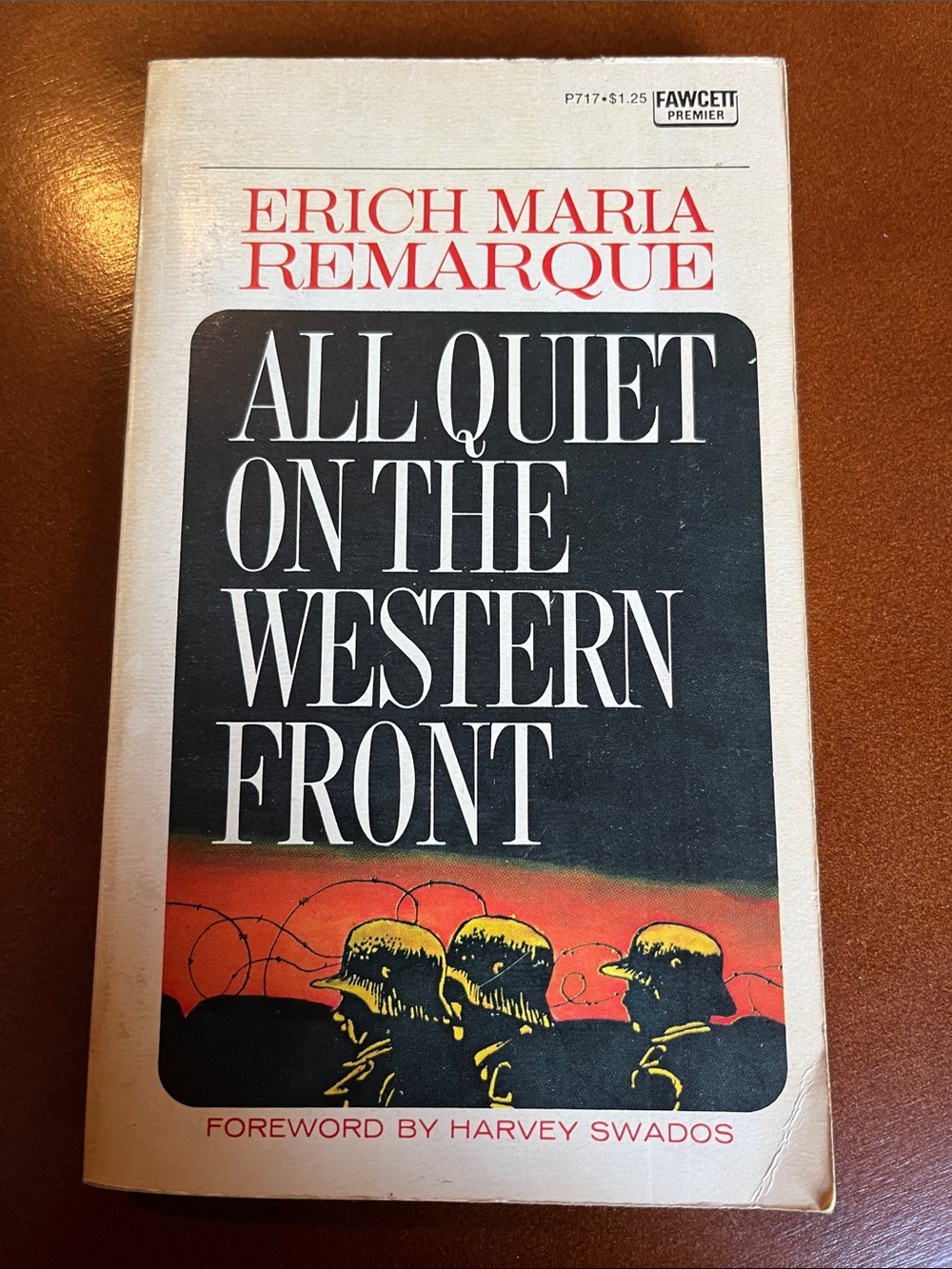 2/$10 Erich Maria Remarque "All Quiet on the Western Front" Book